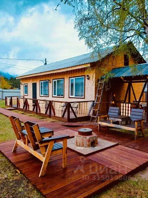 Дом в Бурятия, Тункинский район, пос. Аршан ул. Пушкина (150 м) - Фото 0