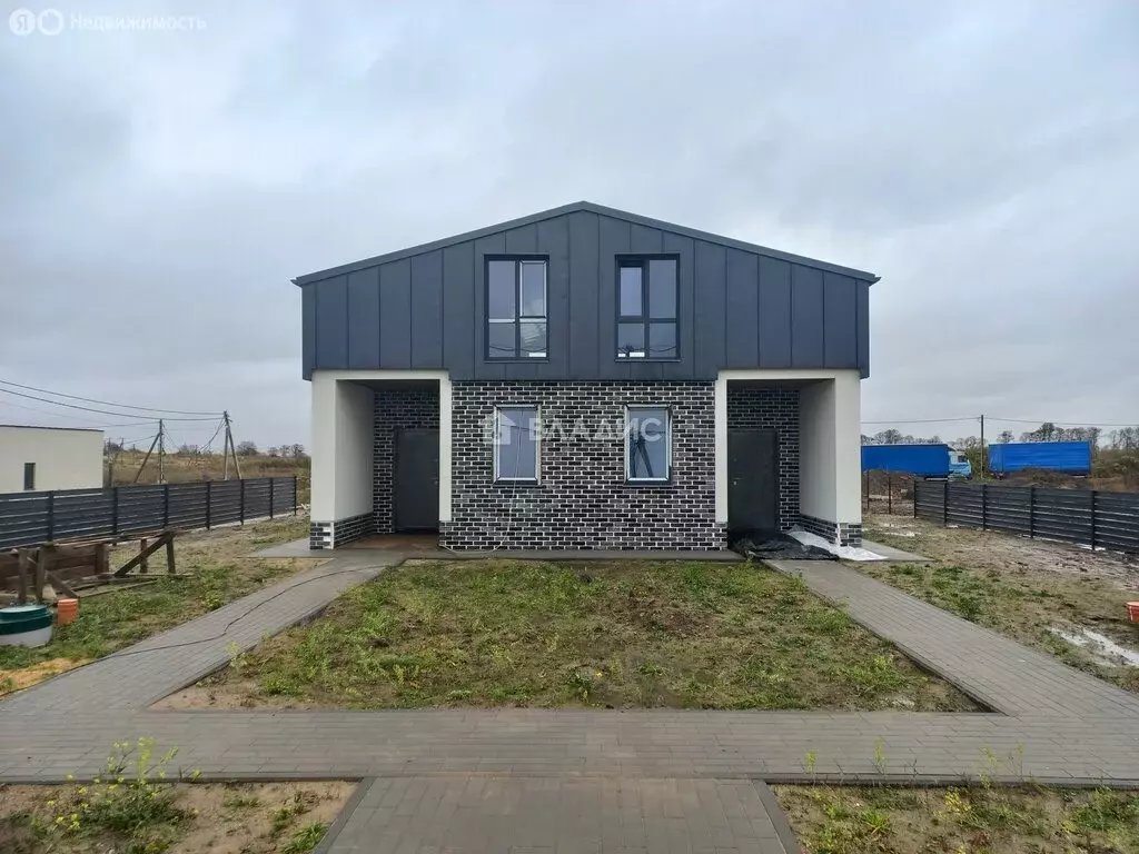 Дом в Калининградская область, Гурьевский муниципальный округ, посёлок ... - Фото 1