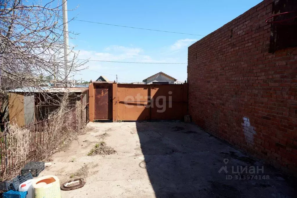 Дом в Башкортостан, Гафурийский район, Белоозерский сельсовет, д. ... - Фото 1