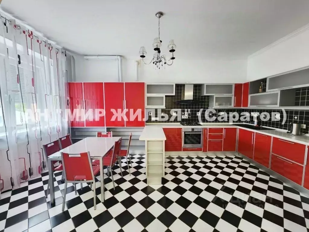 3-к кв. Саратовская область, Саратов ул. 3-я Дегтярная, 22а (120.0 м) - Фото 0