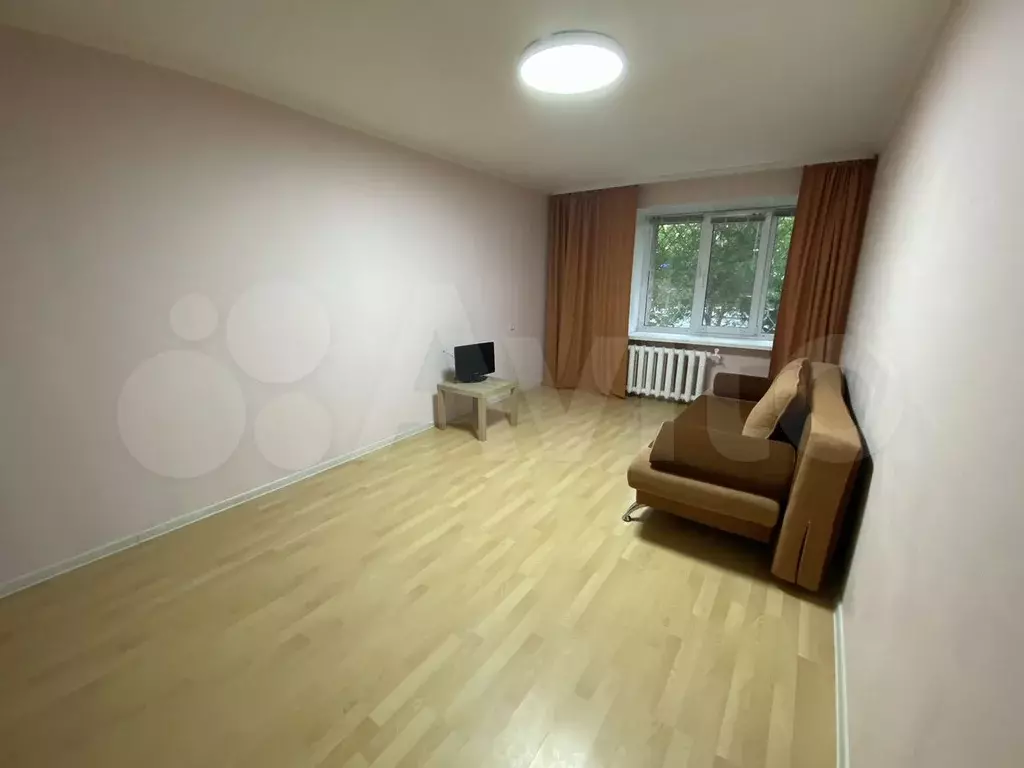 1-к. квартира, 35 м, 1/5 эт. - Фото 1