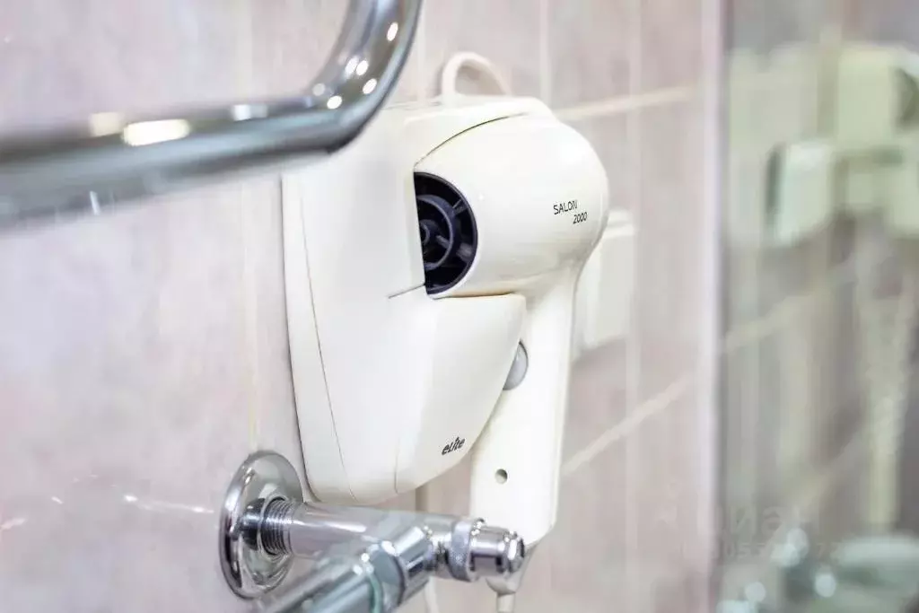 2-к кв. Тюменская область, Тюмень ул. Республики, 33 (36.0 м) - Фото 2