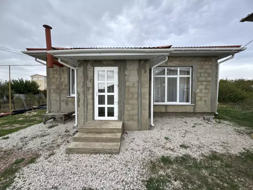 Дом в Крым, Симферопольский район, с. Трудовое ул. Молодежная (96 м) - Фото 1