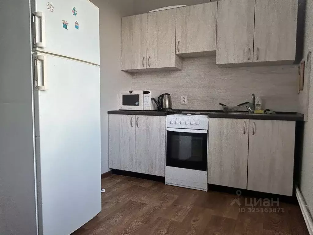 1-к кв. Башкортостан, Уфа ул. Защитников Отечества, 8 (62.0 м) - Фото 2