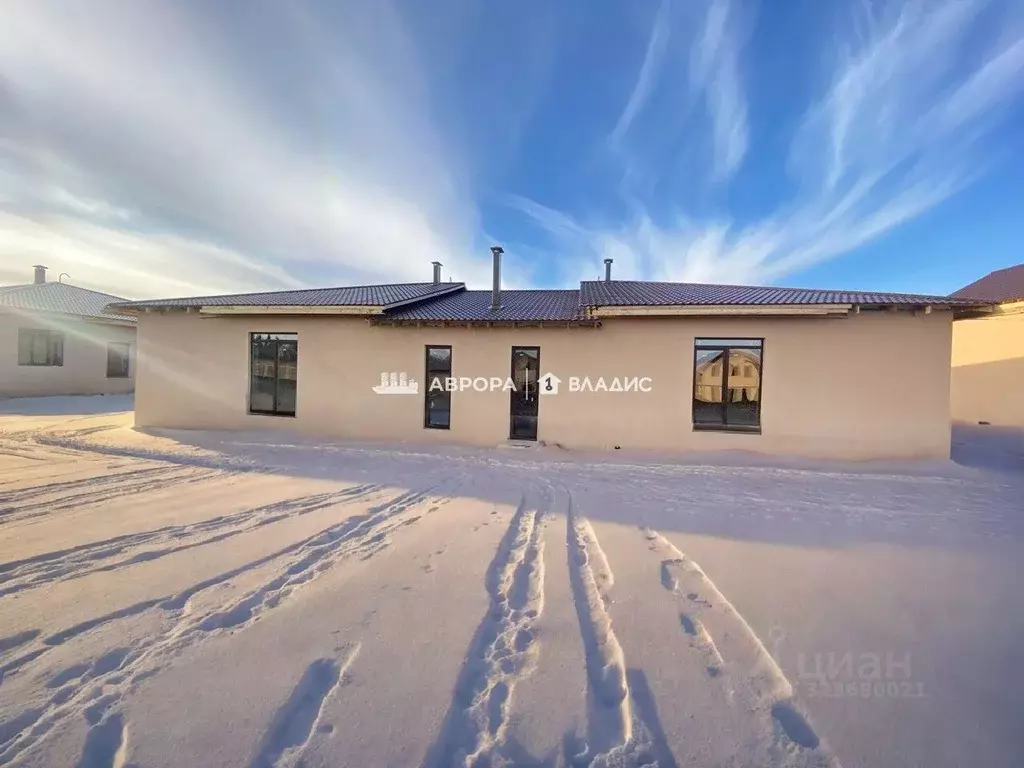 Дом в Челябинская область, с. Агаповка  (130 м) - Фото 1