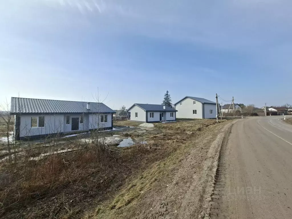 Дом в Калининградская область, Гвардейский муниципальный округ, пос. ... - Фото 1