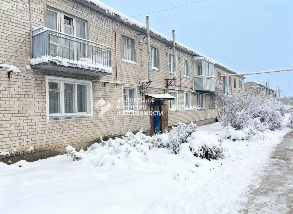 3-комнатная квартира: село Чулково, улица Лихарево, 65 (58.9 м) - Фото 1