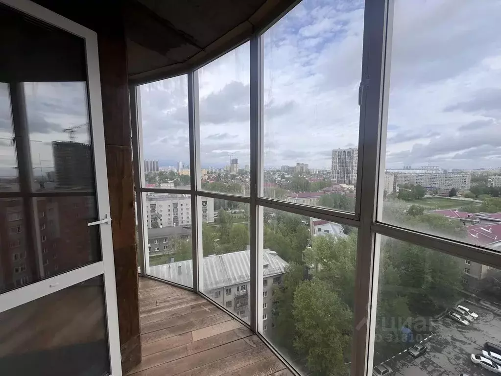2-к кв. Новосибирская область, Новосибирск Гурьевская ул., 78 (71.1 м) - Фото 0