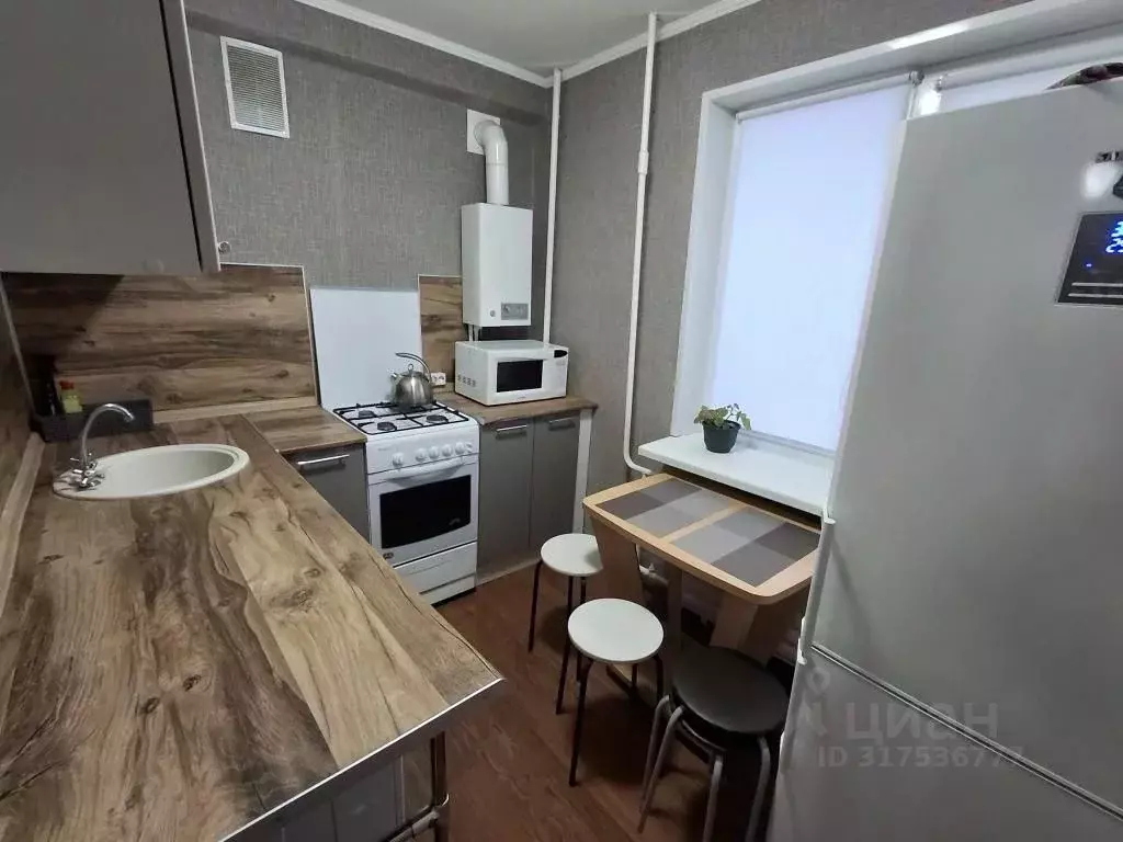 1-к кв. Коми, Ухта Комсомольская пл., 7/10 (30.0 м) - Фото 0