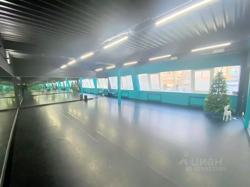 Помещение свободного назначения в Санкт-Петербург ул. ... - Фото 1