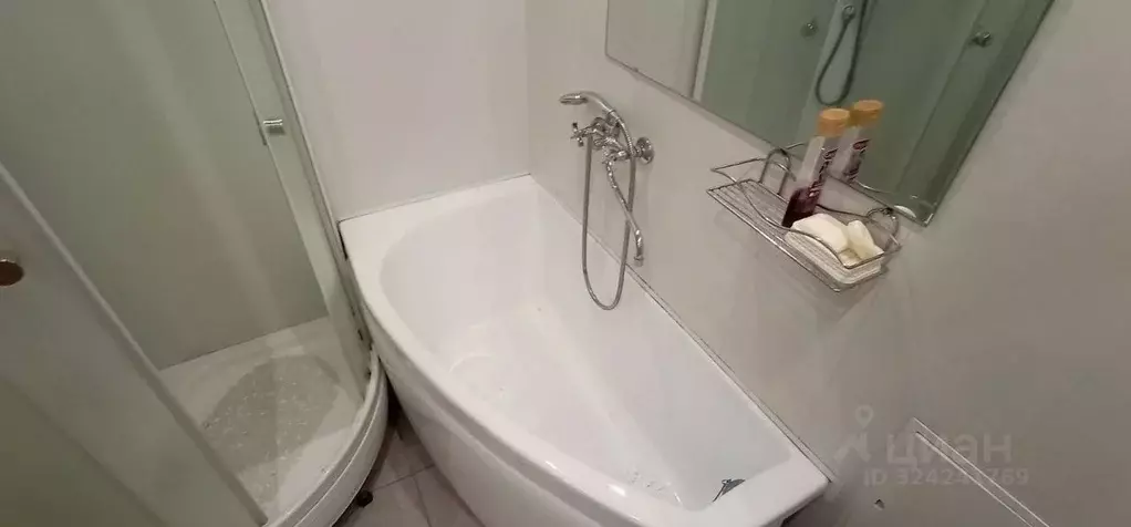 4-к кв. Новгородская область, Великий Новгород Волховский мкр, ул. ... - Фото 0