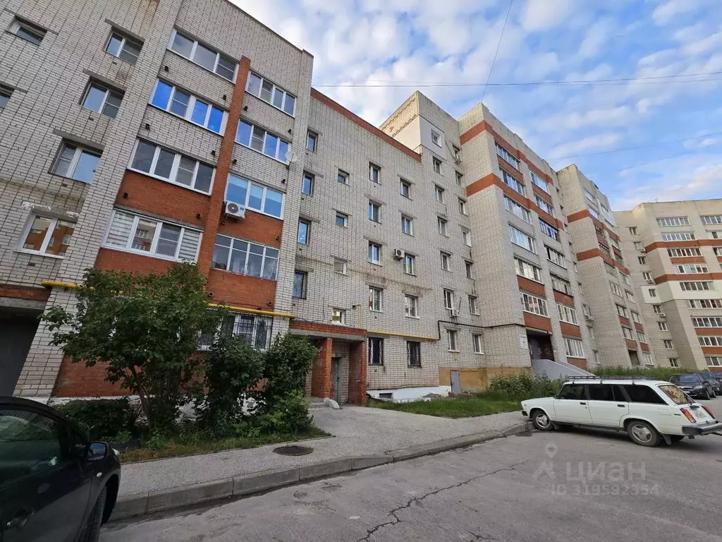 3-к кв. Нижегородская область, Кстово 4-й мкр, 1А (60.0 м) - Фото 0