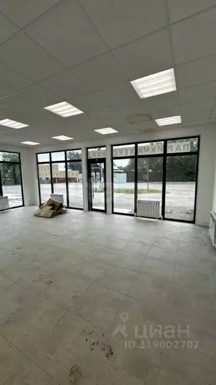 Торговая площадь в Свердловская область, Тугулым пгт ул. Ленина, 47 ... - Фото 1