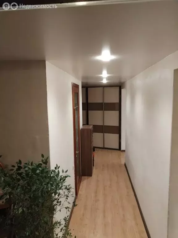 3-комнатная квартира: Бердск, Изумрудный городок, 1 (192 м) - Фото 1