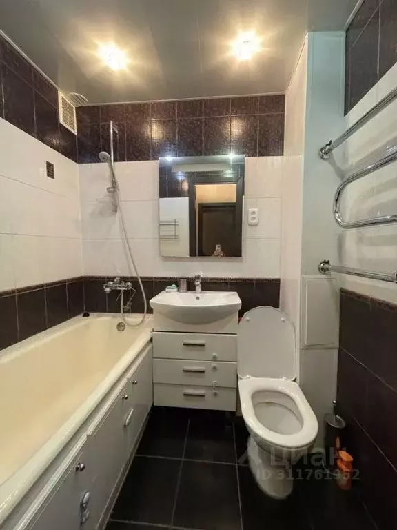 1-к кв. Самарская область, Тольятти просп. Степана Разина, 71 (34.0 м) - Фото 0