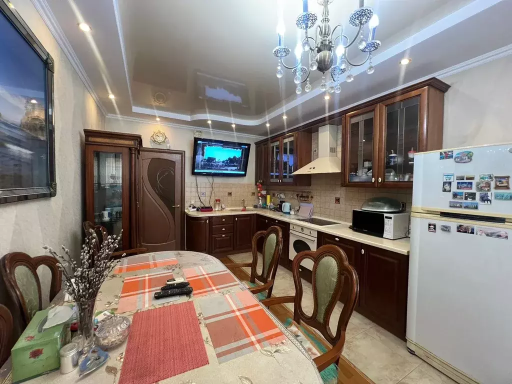 Продаётся 2-к квартира, 90.8 м - Фото 0