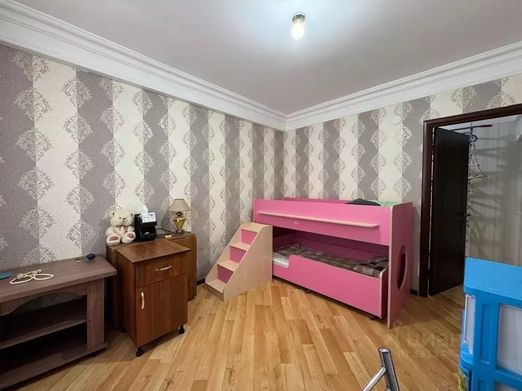 3-к кв. Дагестан, Каспийск просп. Акулиничева, 5А (68.8 м) - Фото 1