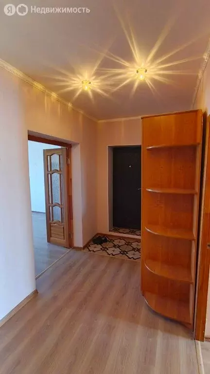 3-комнатная квартира: Мелеуз, улица Кочеткова, 6 (72.4 м) - Фото 0