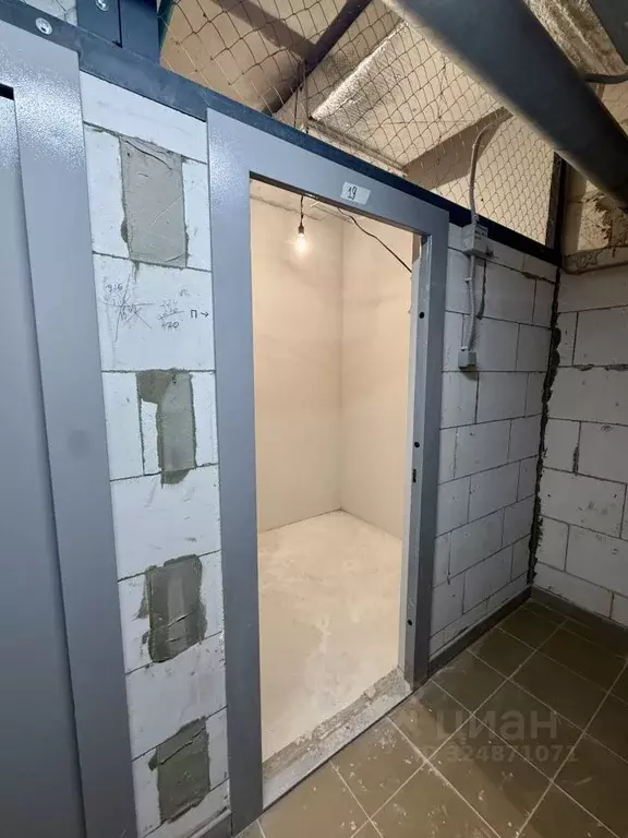 Гараж в Москва Сосенское поселение, просп. Куприна, 1к1 (4 м) - Фото 1