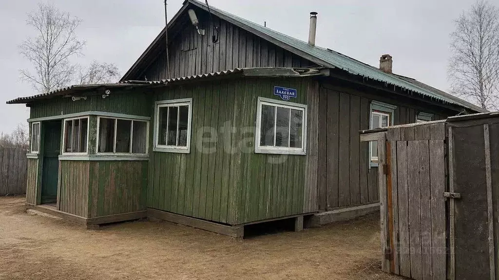 Дом в Амурская область, Белогорский муниципальный округ, с. ... - Фото 1