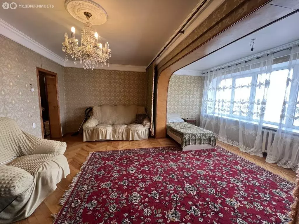 3-комнатная квартира: Махачкала, проспект Амет-хана Султана, 10А (85 ... - Фото 1