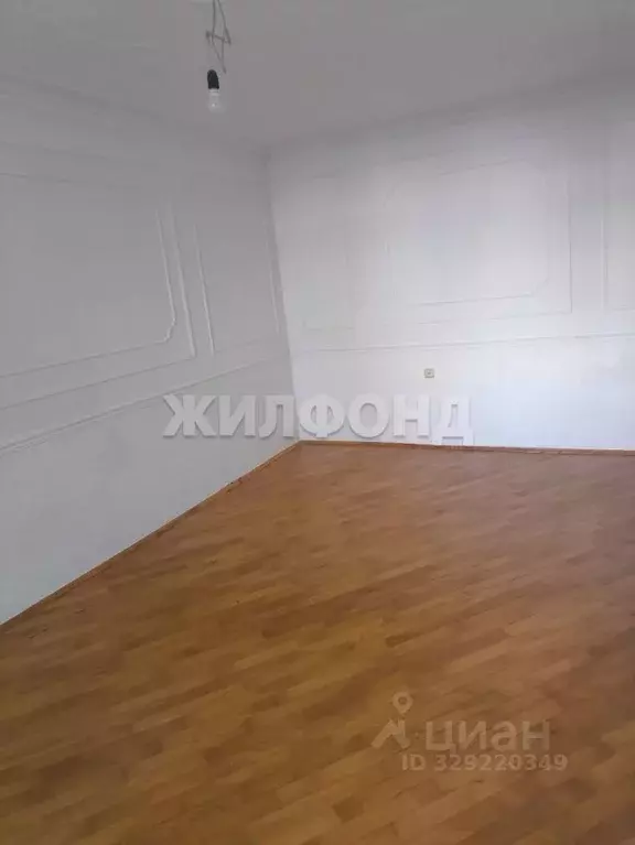 3-к кв. Карачаево-Черкесия, Черкесск Октябрьская ул., 360 (83.0 м) - Фото 1