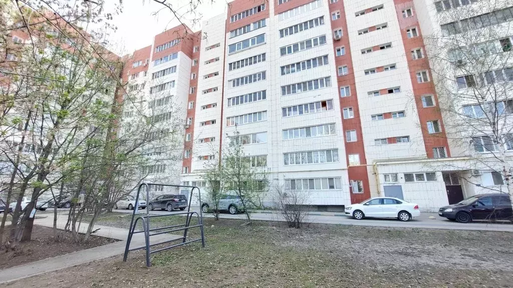 3-комнатная квартира: Казань, улица Академика Парина, 6 (61 м) - Фото 0