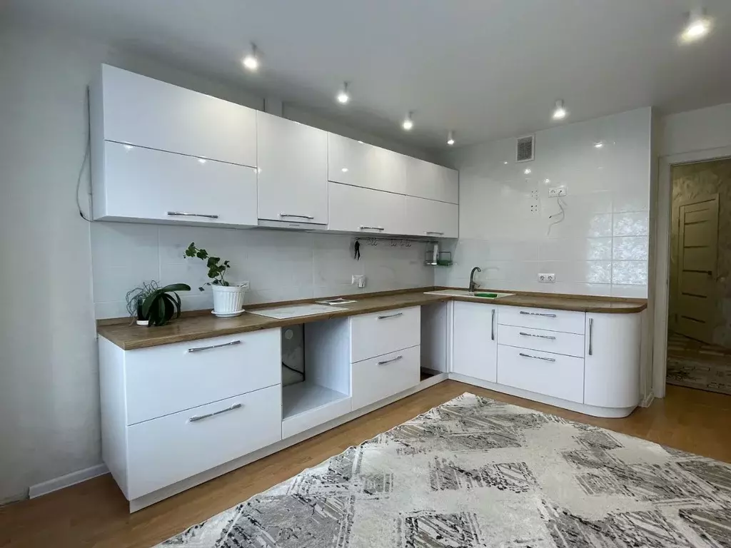 3-к кв. Удмуртия, Ижевск ул. Ворошилова, 55к3 (83.3 м) - Фото 2