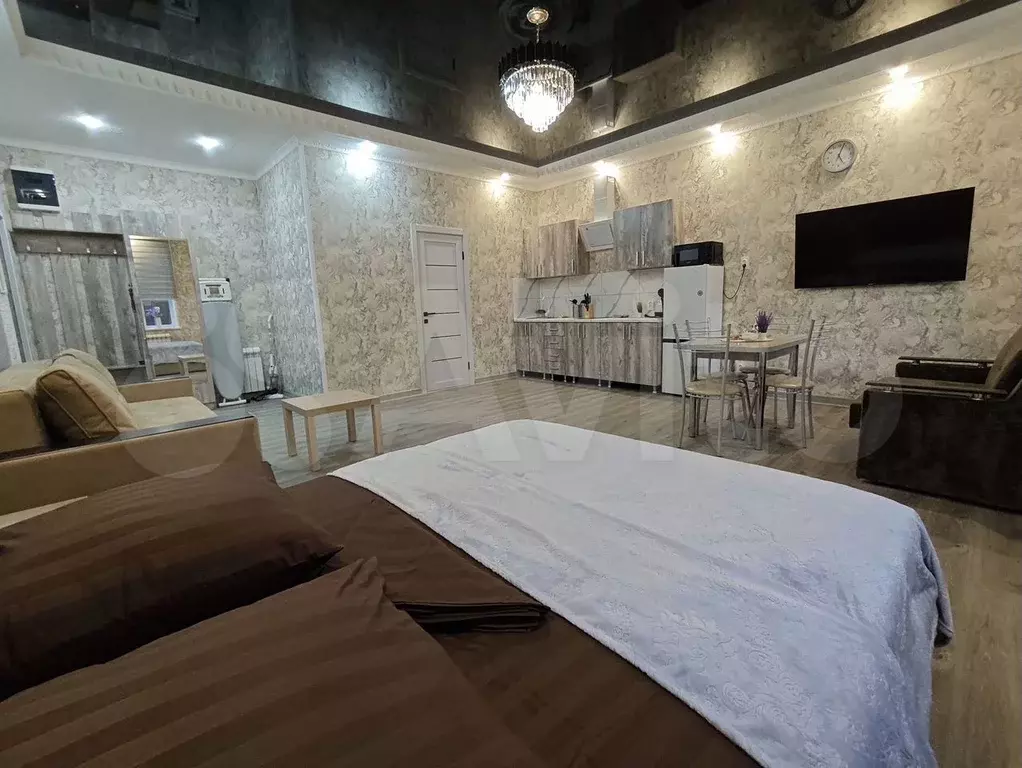 Апартаменты-студия, 50 м, 1/3 эт. - Фото 0