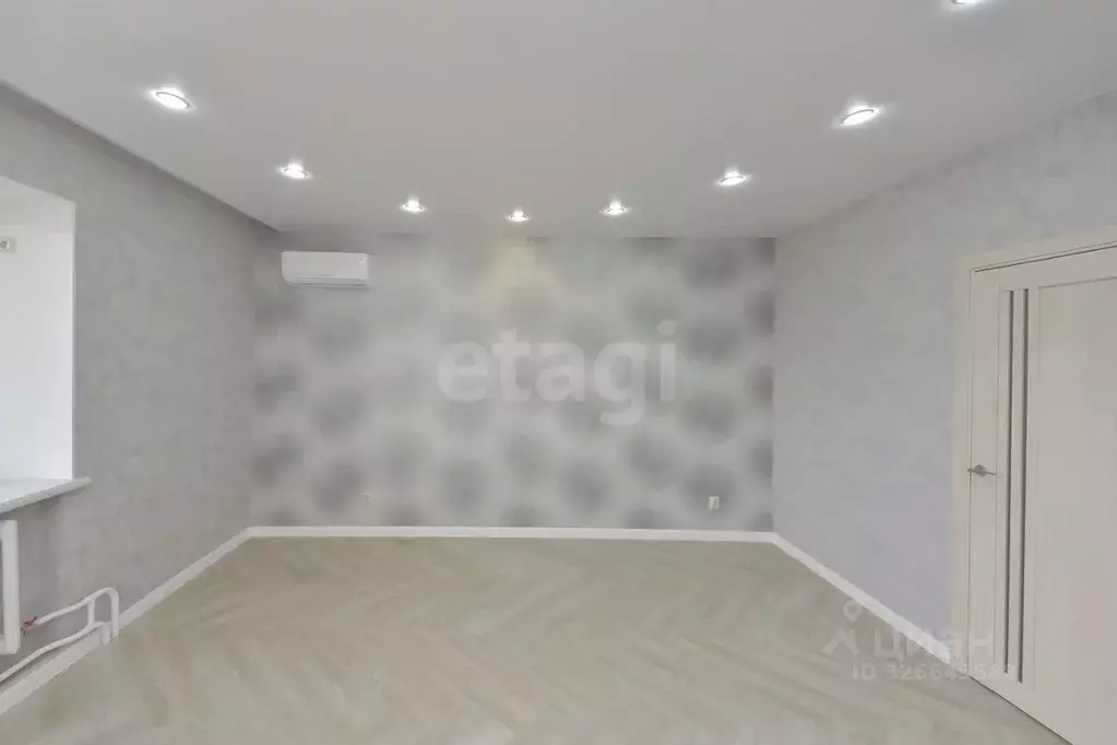 1-к кв. Тюменская область, Тюмень ул. Евгения Богдановича, 11/3 (56.5 ... - Фото 1