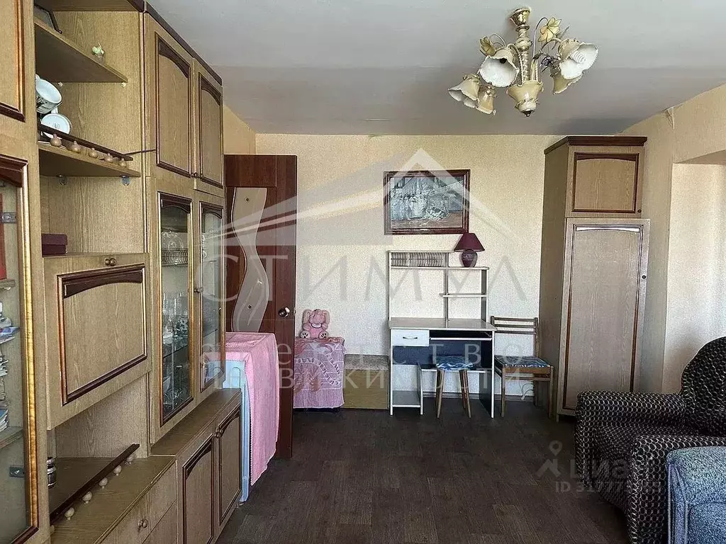 4-к кв. Саратовская область, Саратов ул. Имени А.П. Чехова, 8 (81.4 м) - Фото 0