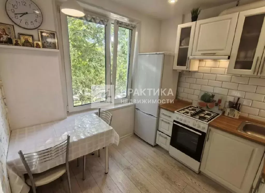 Продается 2-комнатная квартира - Фото 1