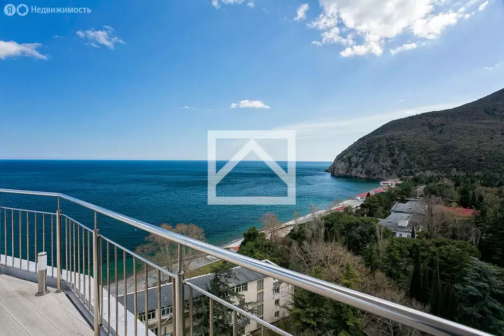 5-комнатная квартира: Партенит, Прибрежная улица, 7 (300 м) - Фото 1