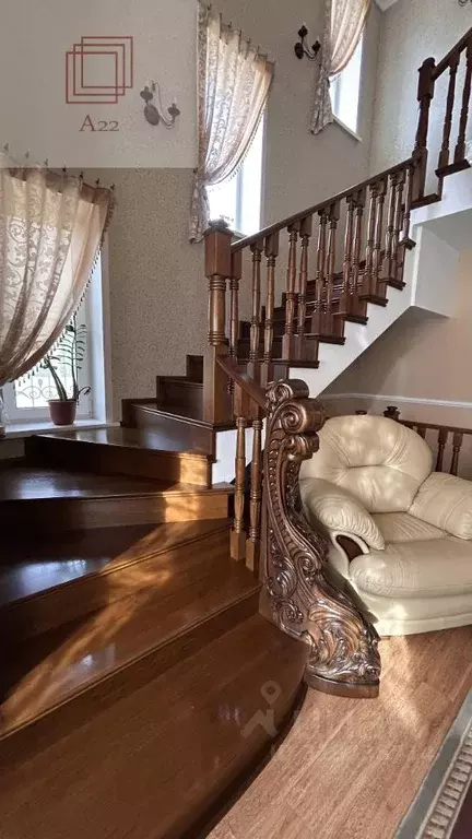 Коттедж в Алтайский край, Барнаул ул. Есенина, 63 (275 м) - Фото 1