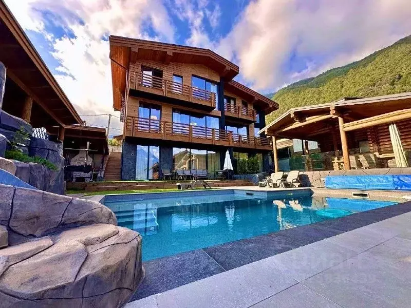 Дом в Краснодарский край, Сочи Красная Поляна пгт, 2-й Садовый мкр, 26 ... - Фото 1