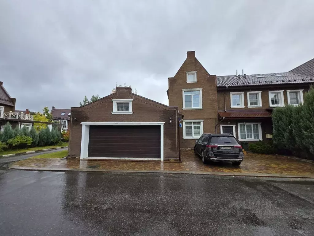 Коттедж в Москва ул. Киплинга, 233 (300 м) - Фото 1