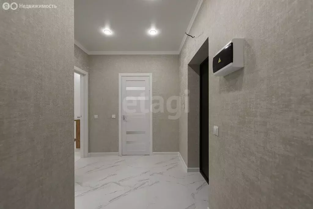 1-комнатная квартира: Калининград, Интернациональная улица, 18 (37.6 ... - Фото 1