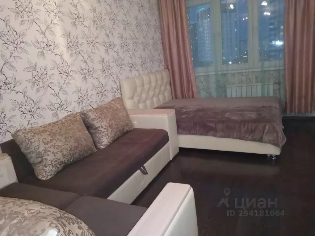 Студия Красноярский край, Красноярск Взлетка мкр, ул. Батурина, 30к4 ... - Фото 0
