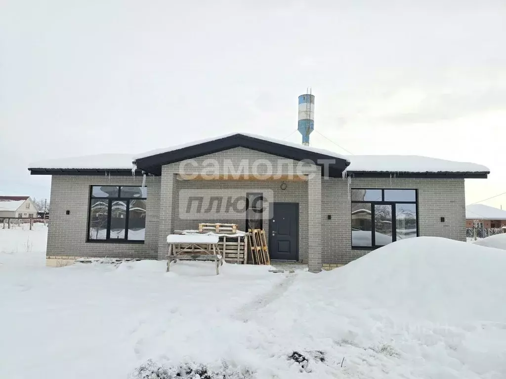 Дом в Краснодарский край, Тимашевск Индустриальный мкр, ул. Майская, ... - Фото 1