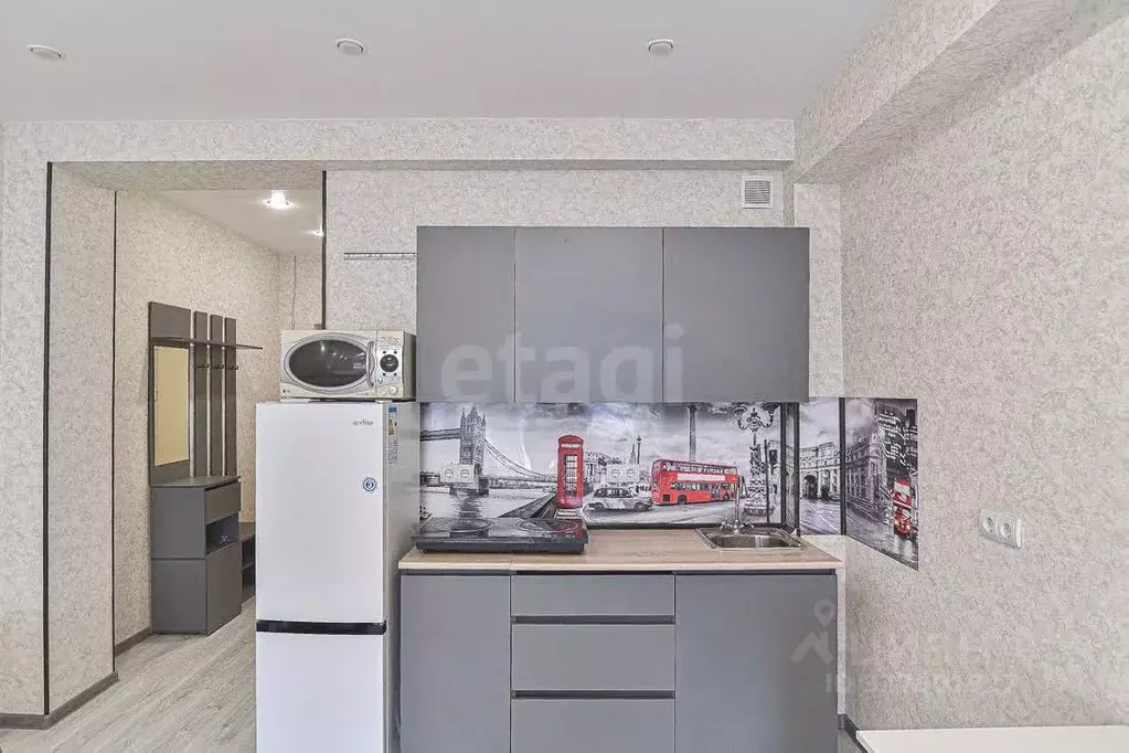 Студия Сахалинская область, Южно-Сахалинск ул. Имени И.П. ... - Фото 2