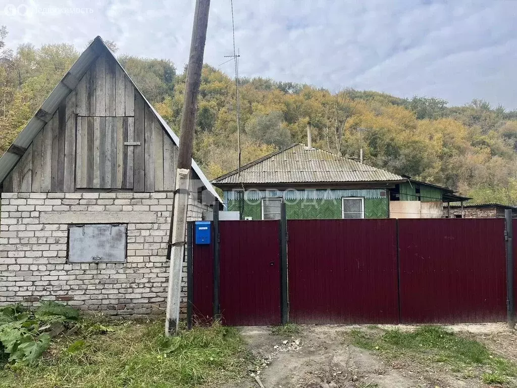 Дом в Барнаул, микрорайон Восточный, Красноярская улица, 11 (50 м) - Фото 1