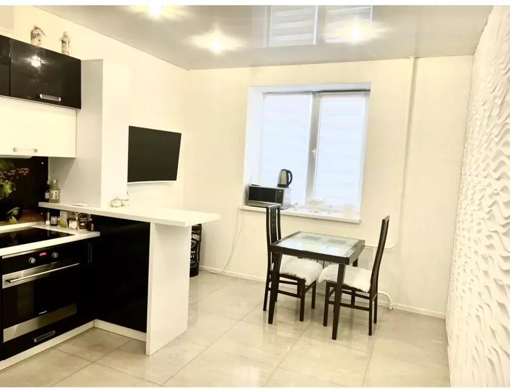 2-к кв. Самарская область, Тольятти ул. 40 лет Победы, 45К (50.0 м) - Фото 2