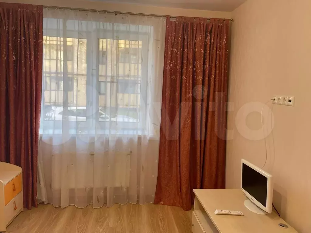 1-к. квартира, 40м, 1/4эт. - Фото 0