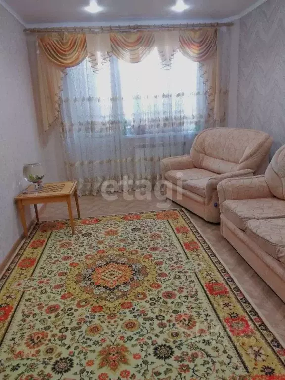 2-к кв. Белгородская область, Белгород ул. Есенина, 44 (58.0 м) - Фото 1
