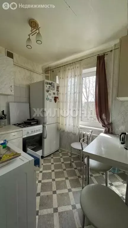 3-комнатная квартира: Брянск, улица Крапивницкого, 22 (59 м) - Фото 2