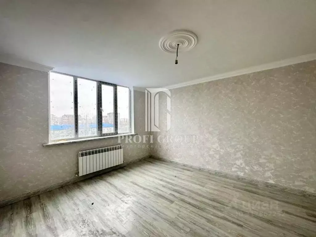 3-к кв. Дагестан, Махачкала ул. Ирчи Казака (90.0 м) - Фото 1