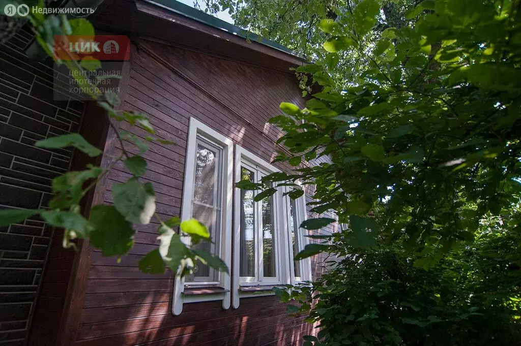 Дом в Рязань, улица 12-я Линия, 51 (100 м) - Фото 1