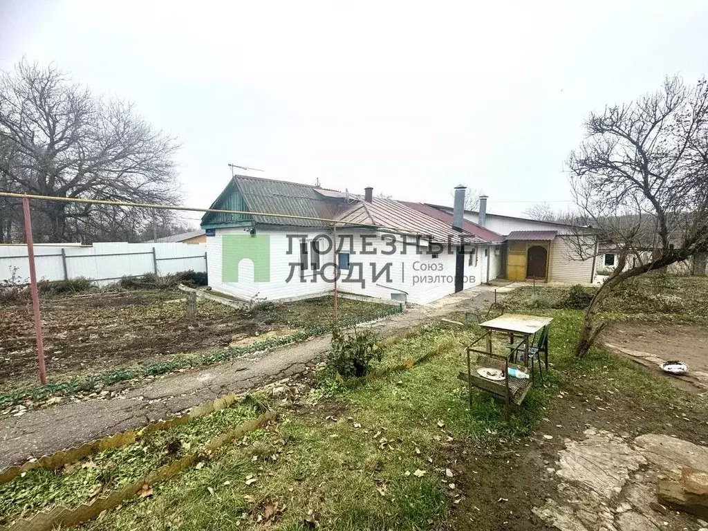 Дом в Орловская область, Орловский муниципальный округ, пос. Шиловский ... - Фото 0
