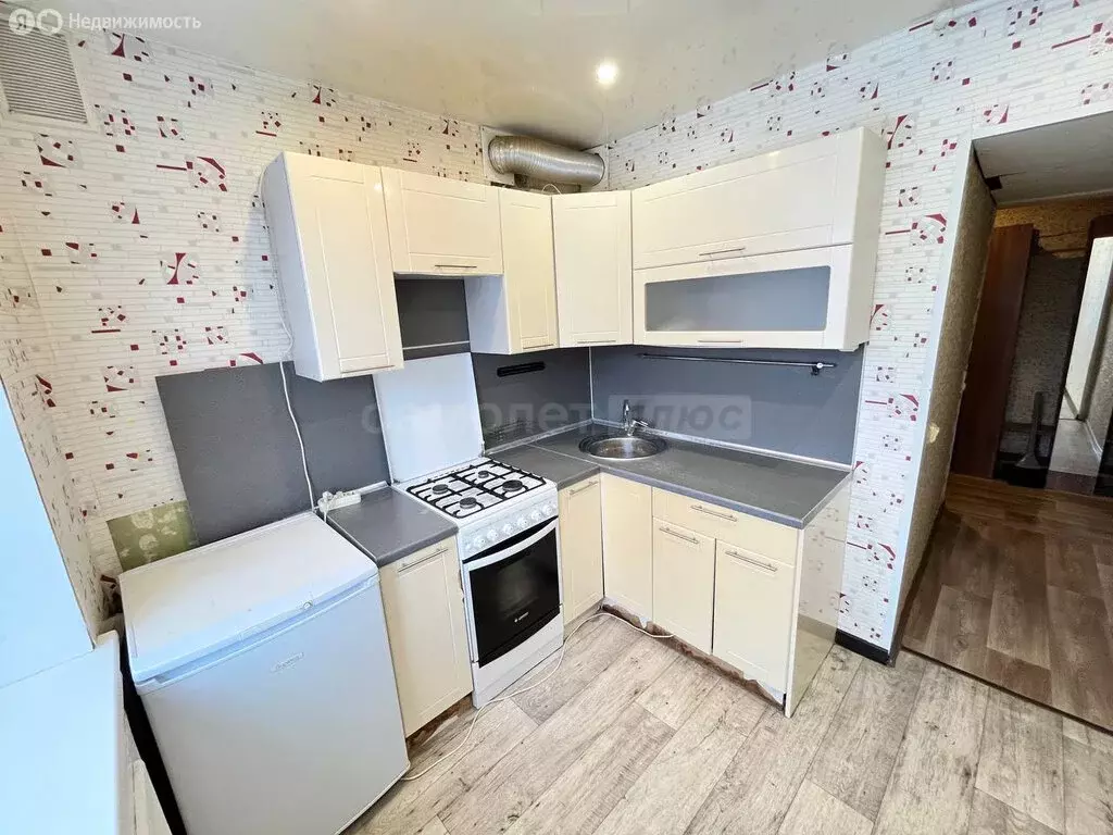 2-комнатная квартира: Череповец, улица Бардина, 3 (42.5 м) - Фото 1