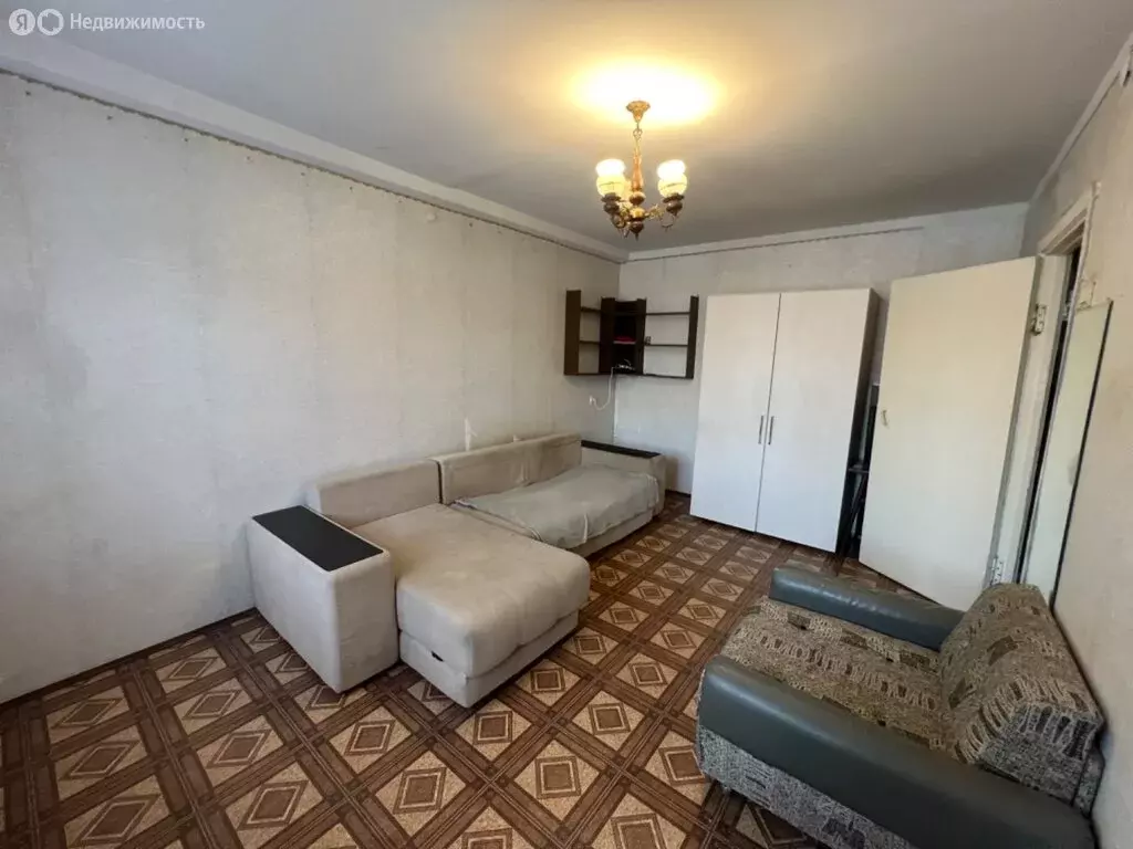 2-комнатная квартира: Саратов, улица имени В.И. Лебедева-Кумача, 84А ... - Фото 1